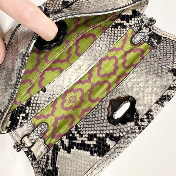 ORYANY Snake Reptile Print Leather Clutch Silver Chain Strap - Picture 4 of 7